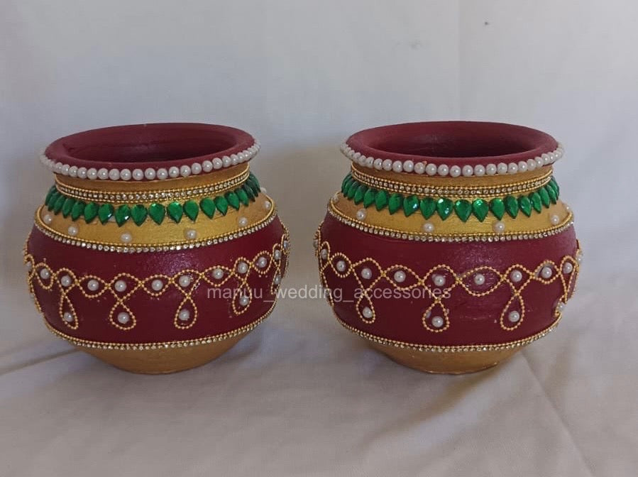 Polu Muntha - Decorated clay pot - Maroon and Gold - Kola design only(One)