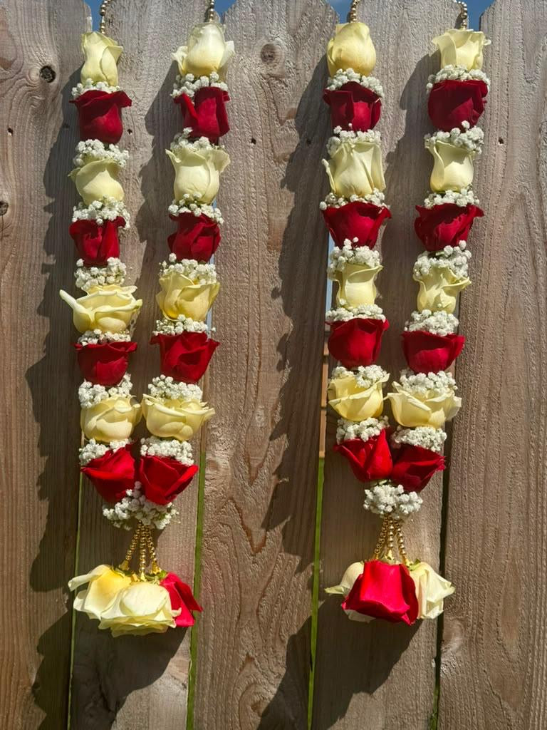 Red & White Roses + Baby’s Breath Garland – Houston