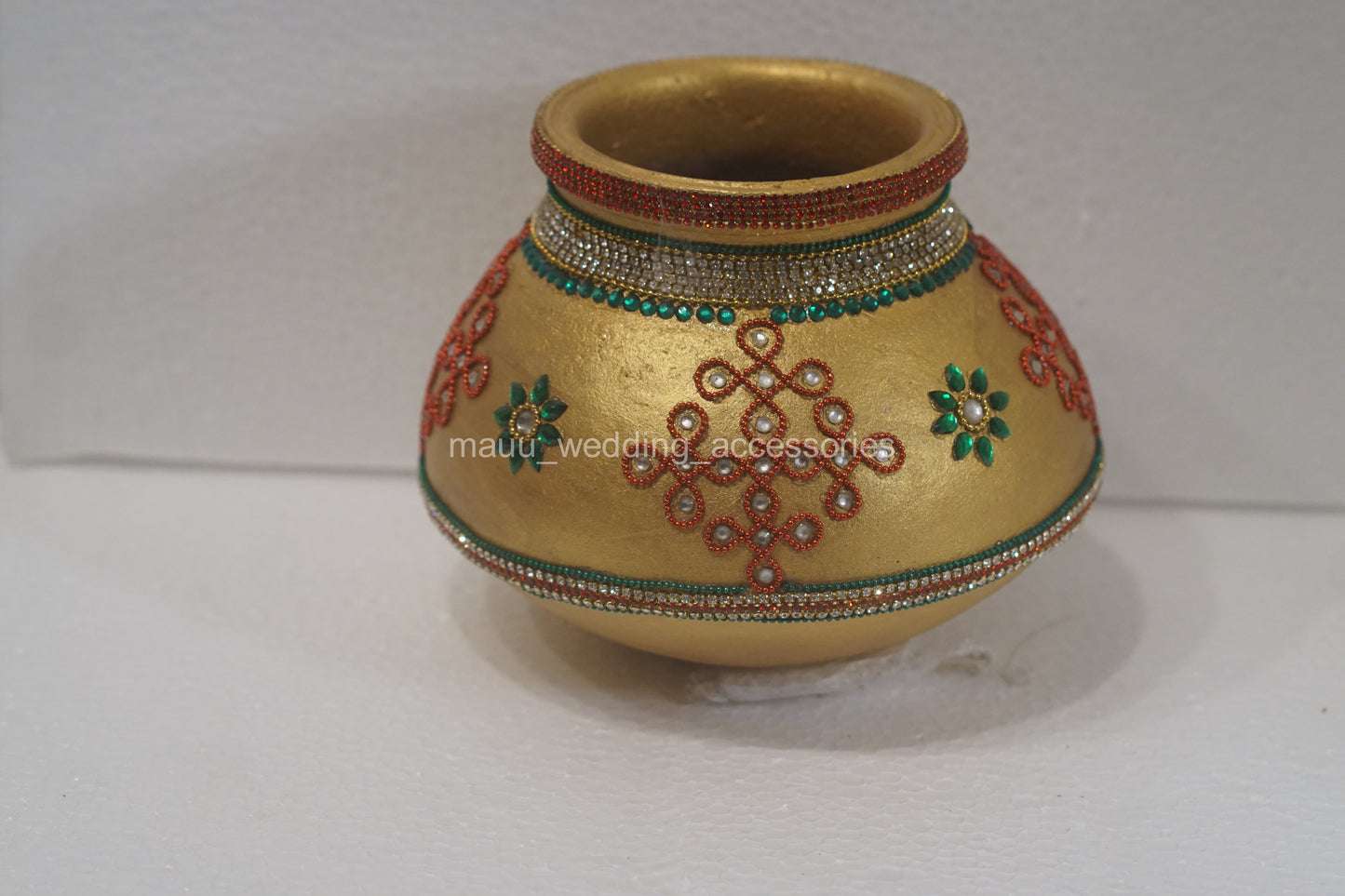 Garika Muntha - Decorated clay pot - Muggu design