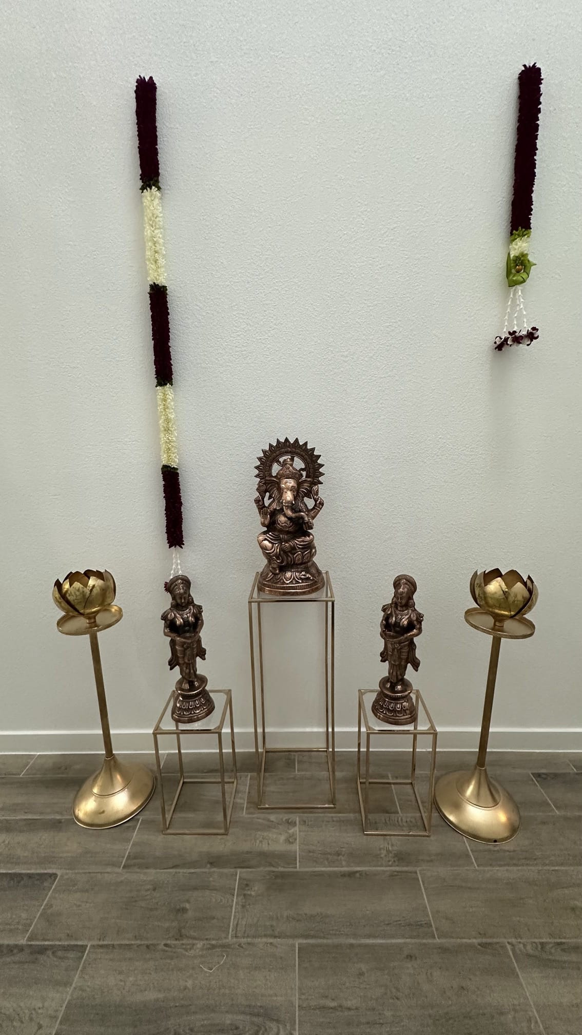 Lord Ganesha Statue – Rental