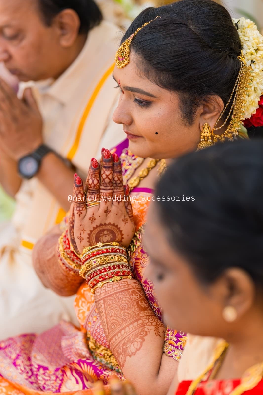 Real Brides Gallery – Manu Wedding Accessories