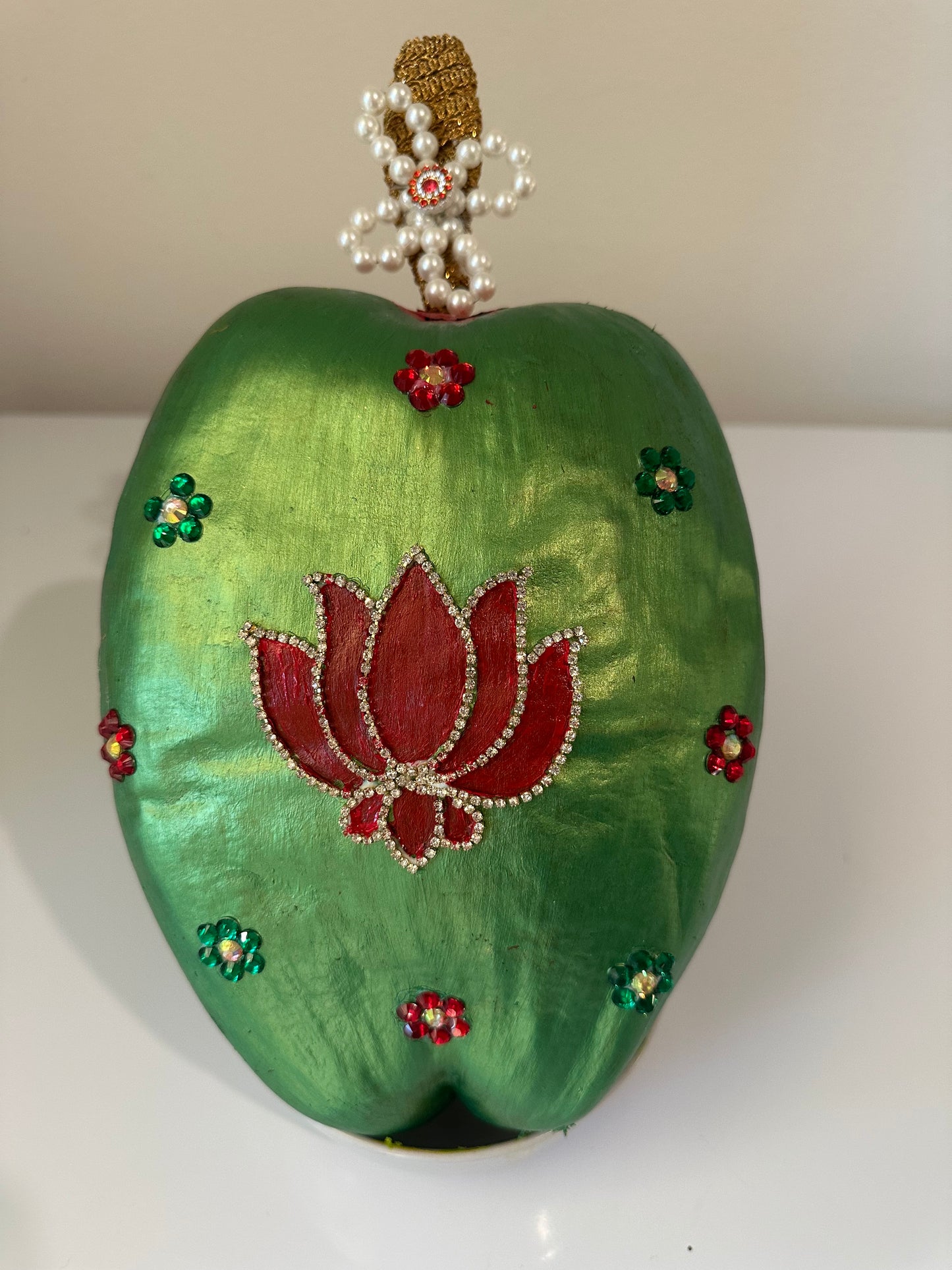 Fresh Kobbari Bondam - Lotus