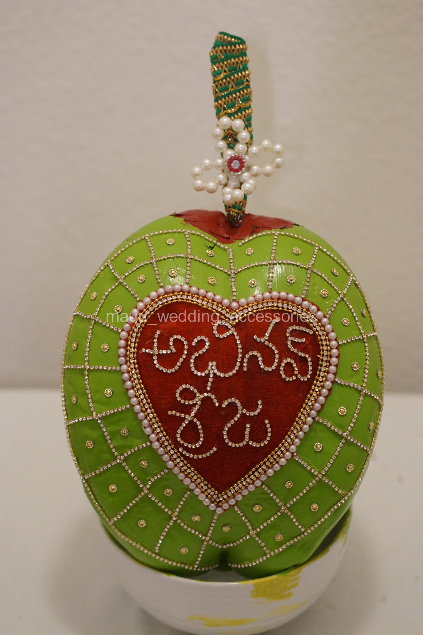 Fresh Kobbari Bondam - Crisscross -Heart with Names