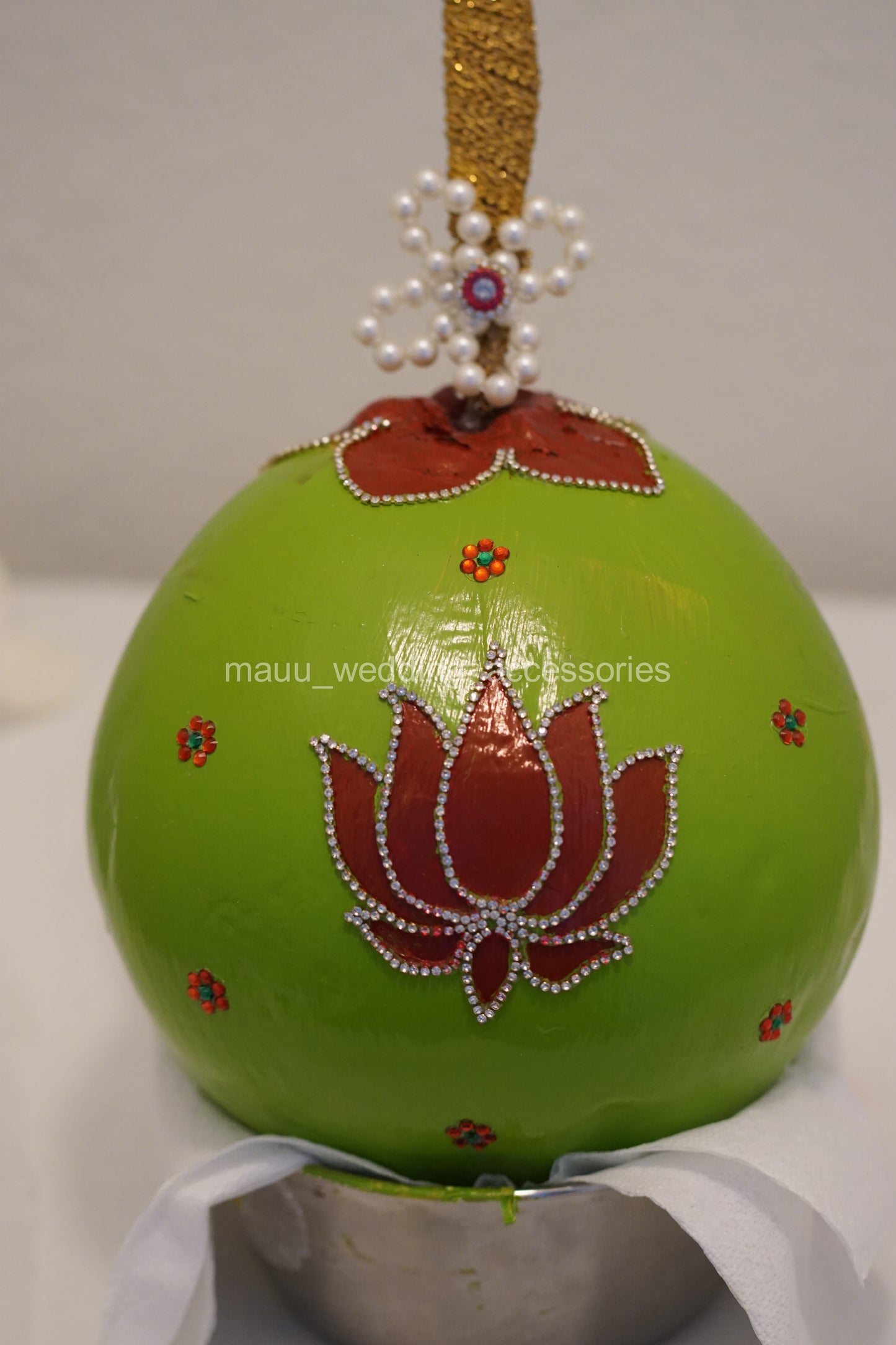 Fresh Kobbari Bondam - Lotus