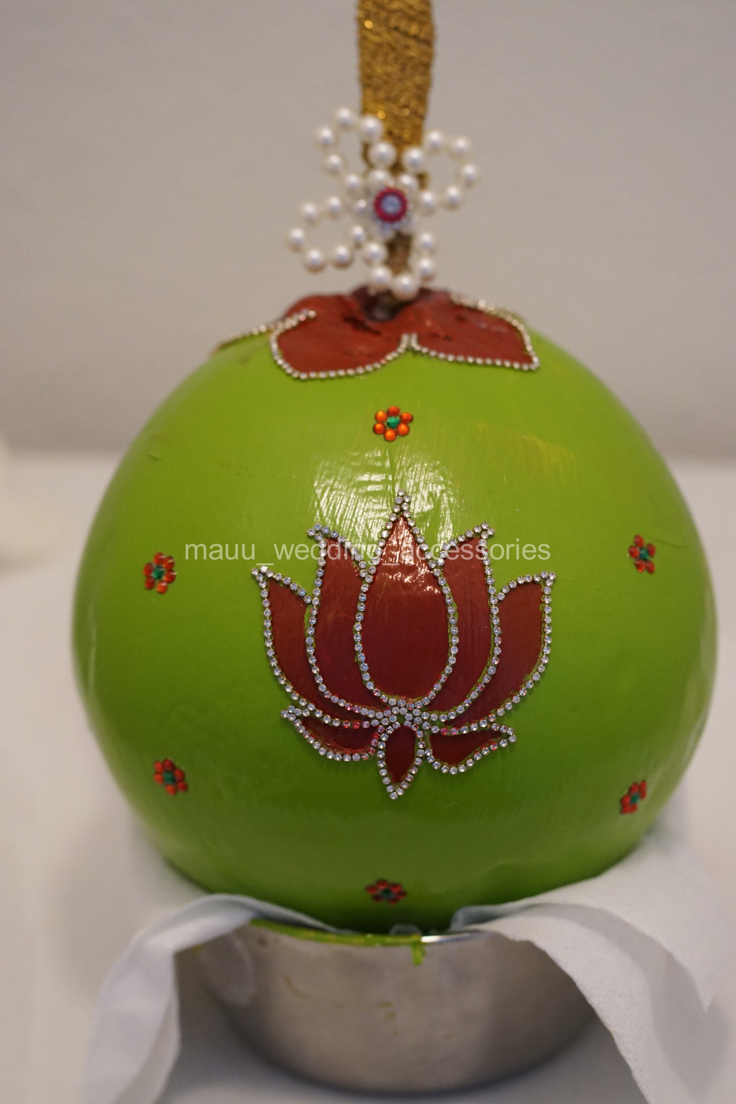 Fresh Kobbari Bondam - Lotus
