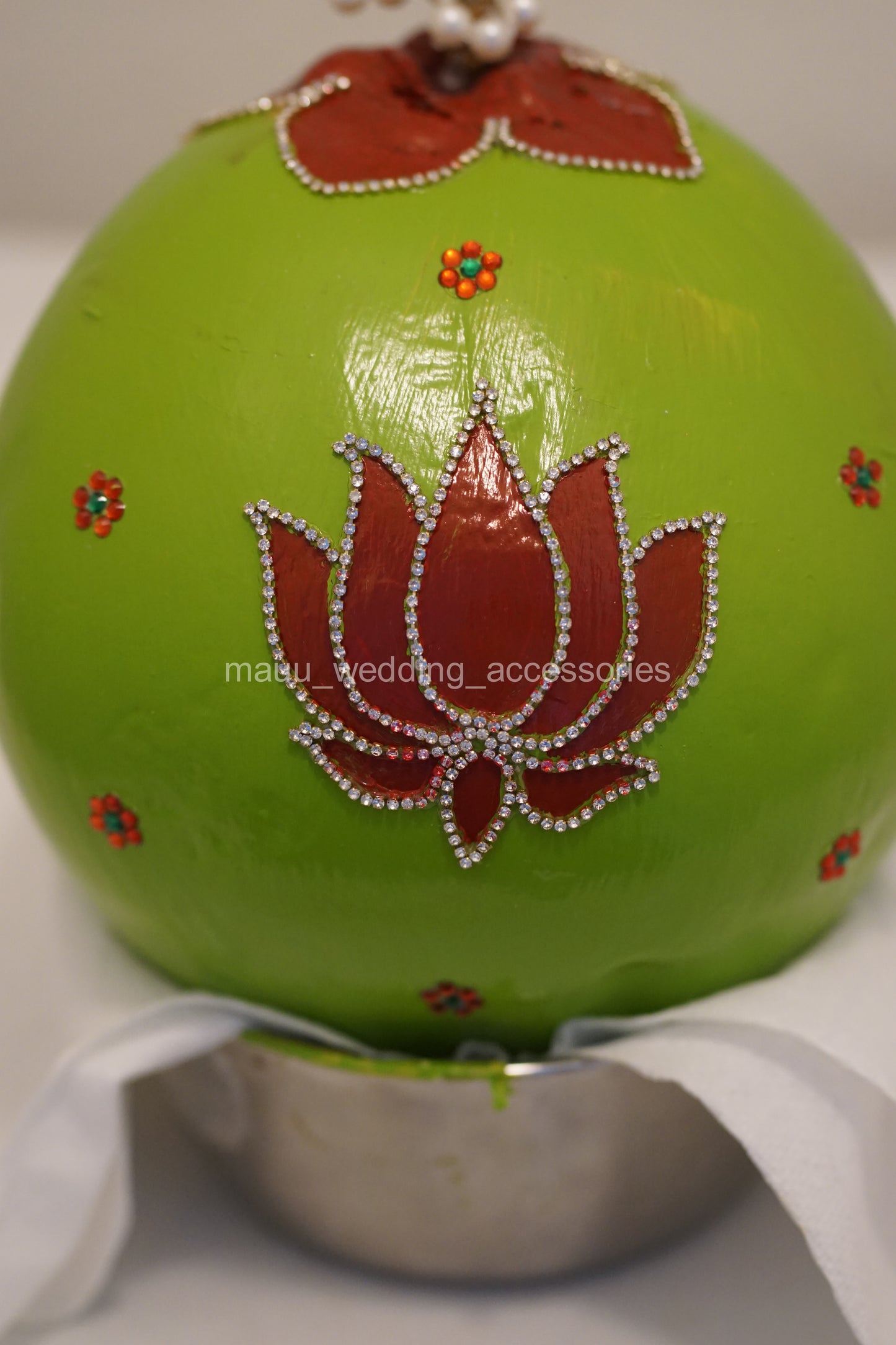 Fresh Kobbari Bondam - Lotus
