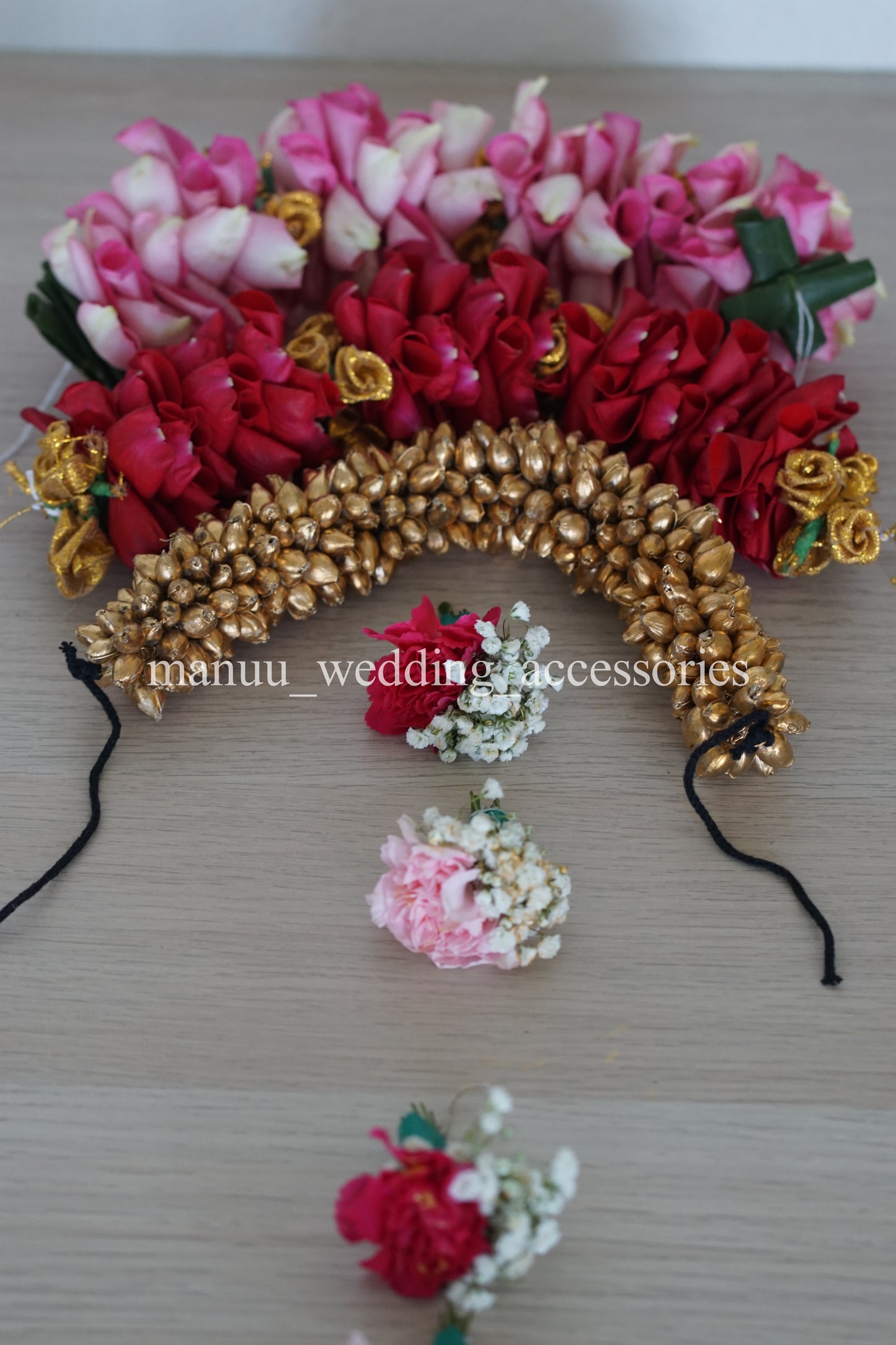 Jasmine Veni - Gold - Artificial