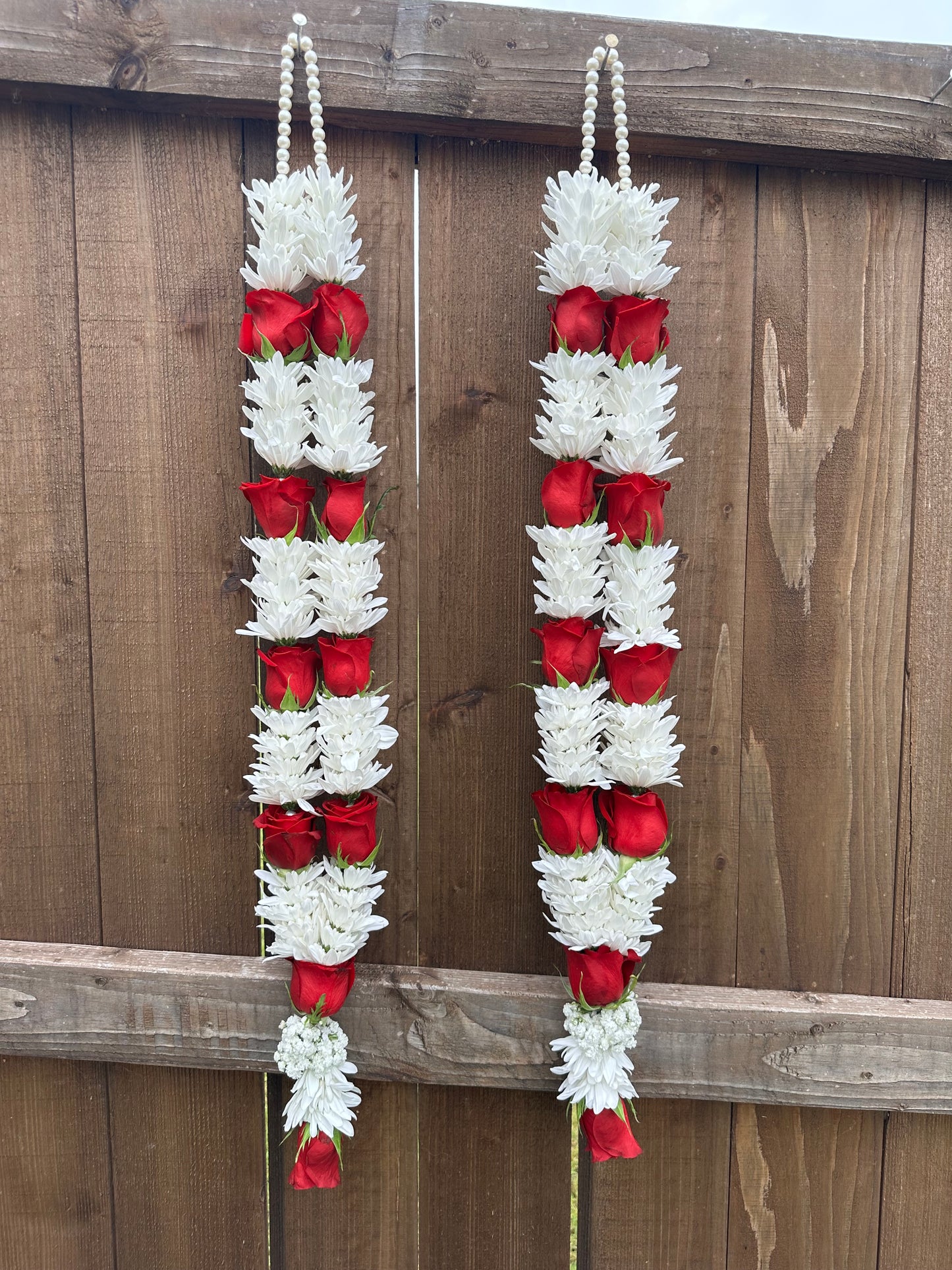 Fresh Flower Garlands – Red Roses and Mums combination - Customization Available (Copy)