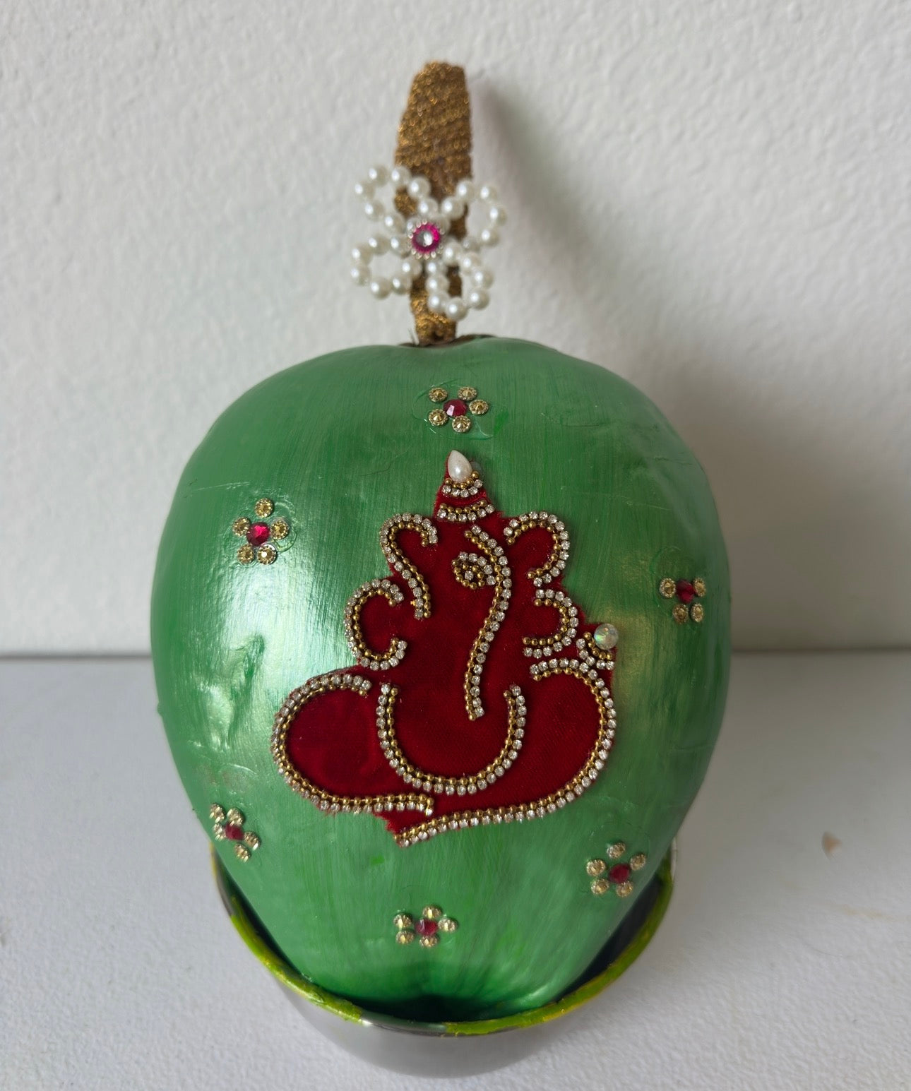 Fresh Kobbari Bondam - Ganesh