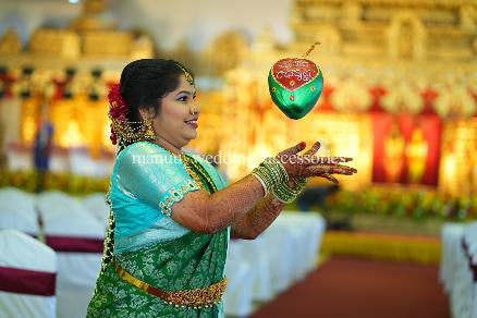 Real Brides Gallery – Manu Wedding Accessories