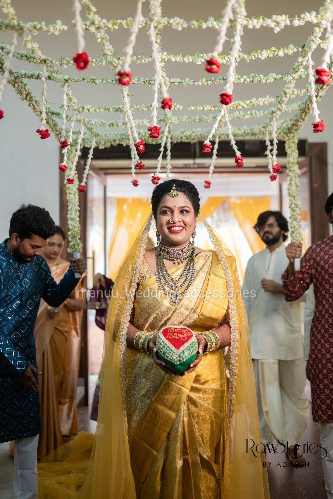 Real Brides Gallery – Manu Wedding Accessories