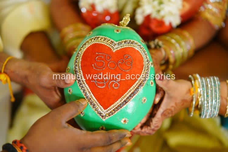 Real Brides Gallery – Manu Wedding Accessories