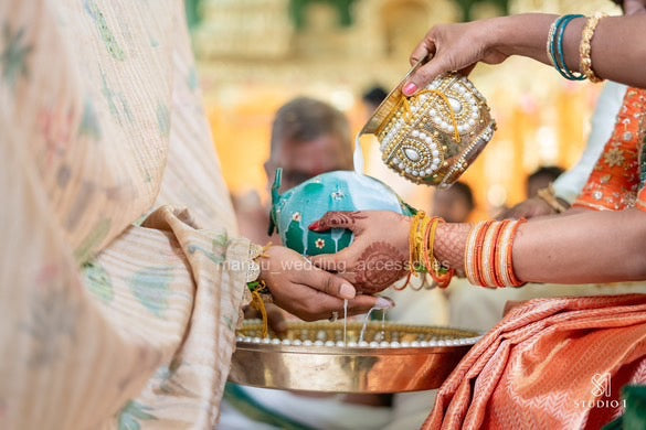 Real Brides Gallery – Manu Wedding Accessories