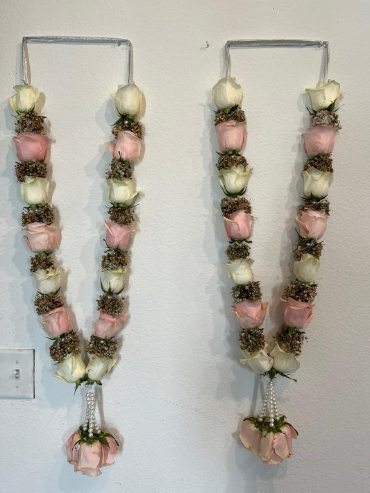 Fresh Flower Garlands –White, Light Pink Roses & Babys Breaths(Gold Spray) - Customization Available