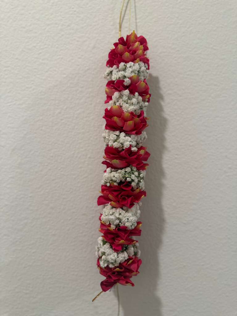Fresh Flower Veni with Rose Petals and Babybreath