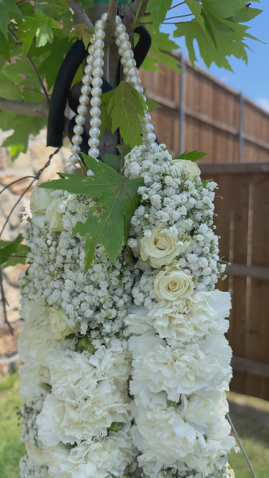 Fresh Flower Garlands – Roses, Carnations & Baby's Breath - Customization Available