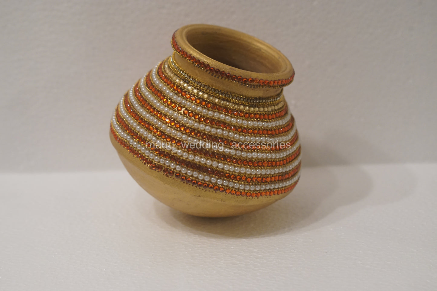 Garika Muntha - Decorated clay pot - Gold & Orange